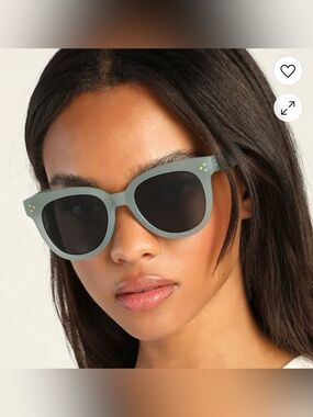 I-Sea Cleo Mint Blue Chunky Round Sunglasses With Glass Case
